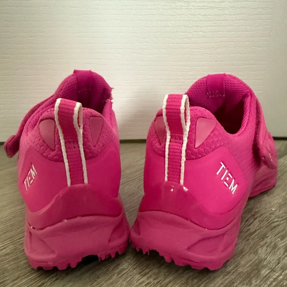 Women's Vibrant Pink Tiem Spin Shoes - Picture 2 of 6